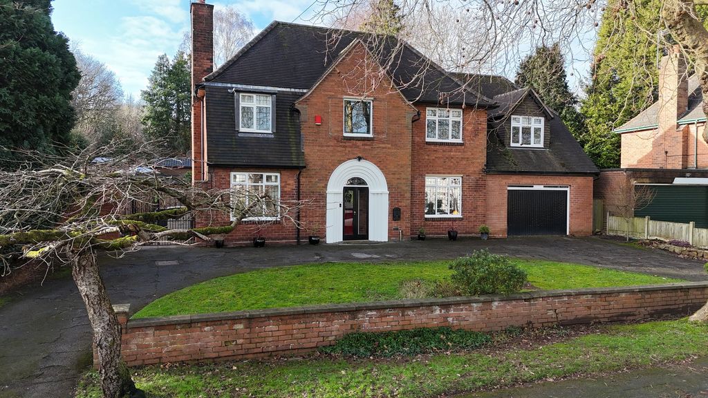 Property photo 1 of 35