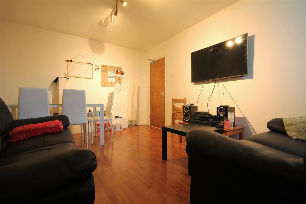 Property photo 2 of 10 2.Jpg