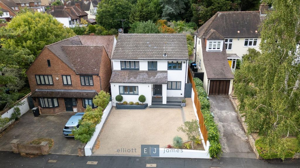 Property photo 1 of 38