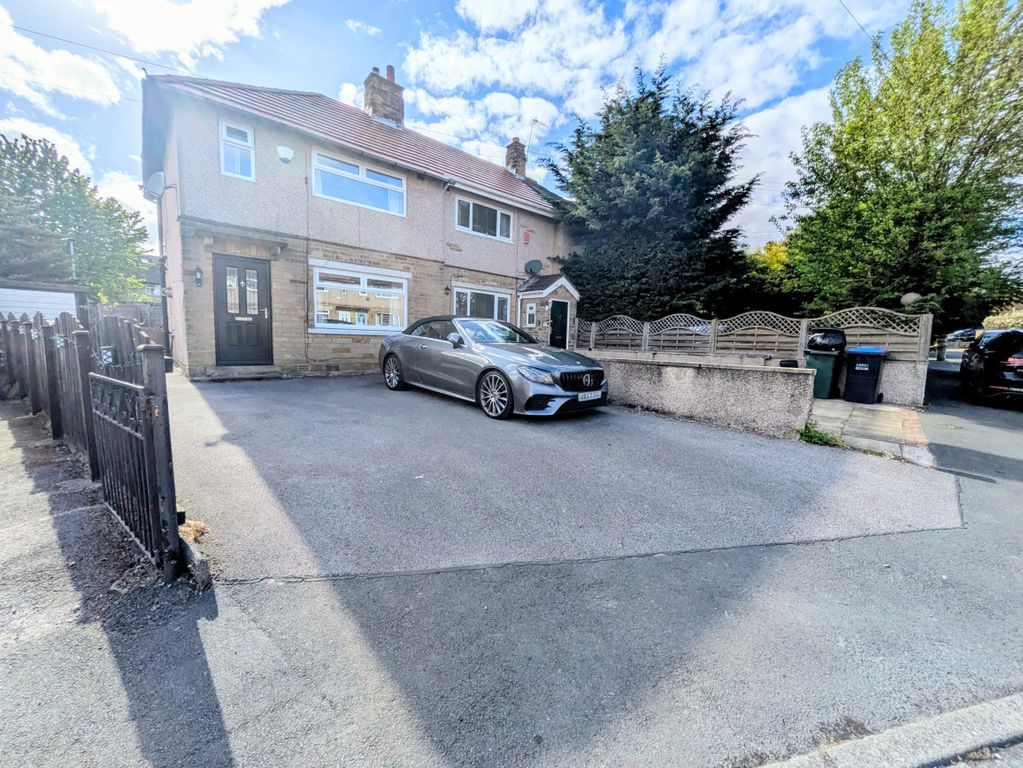 Property photo 1 of 27 1000042768