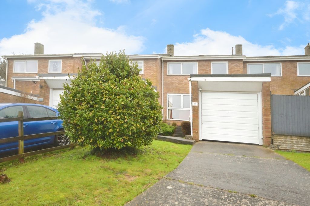 Property photo 1 of 18 Front