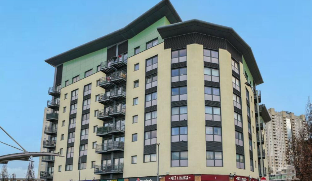 Property photo 1 of 18