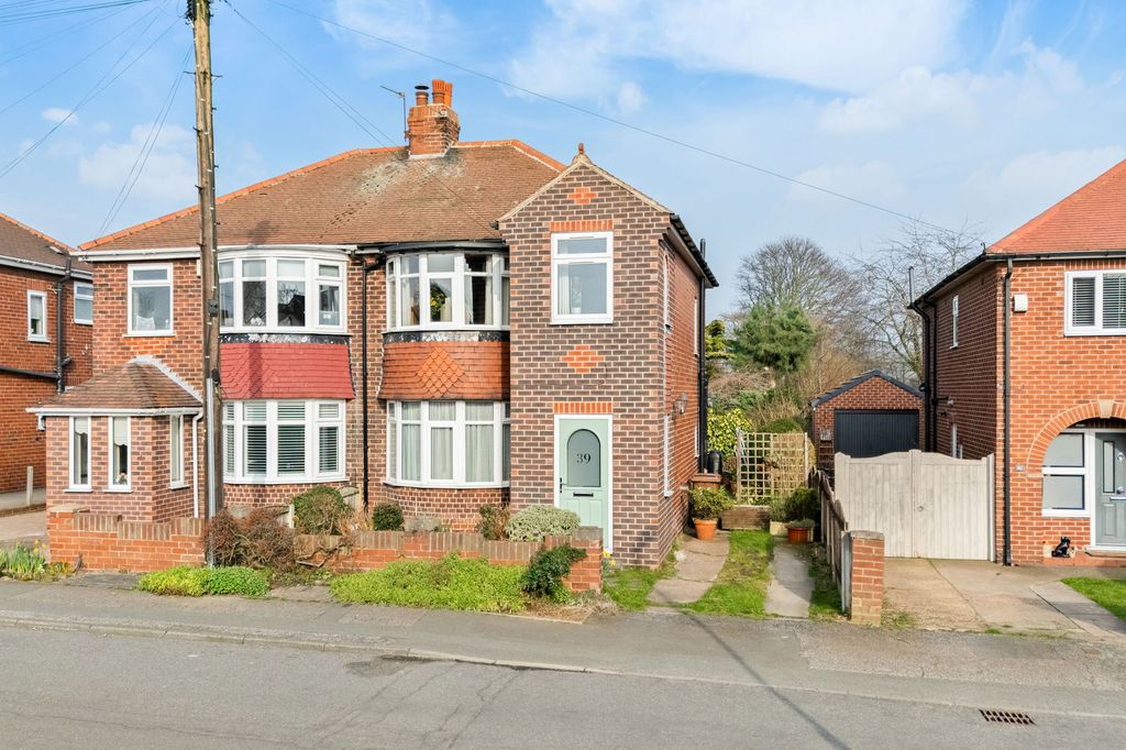 Property photo 1 of 23