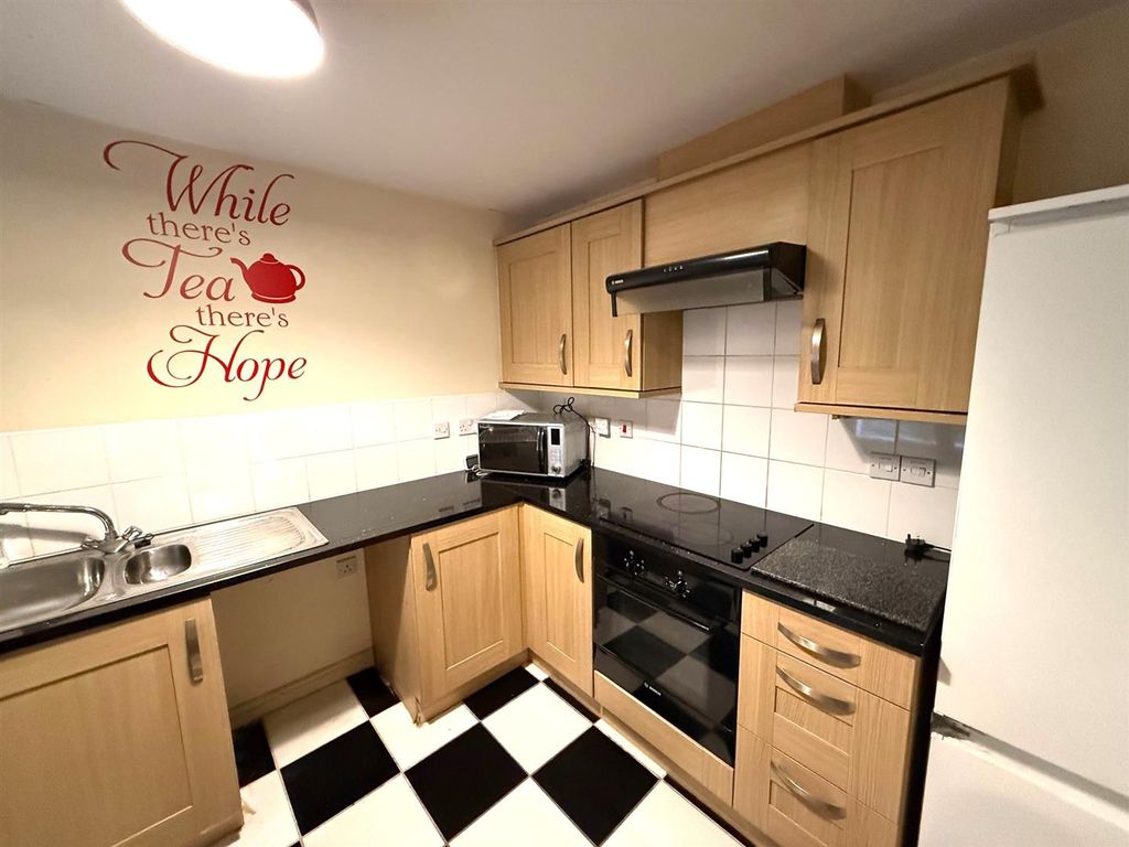 Property photo 3 of 19 11.Jpg