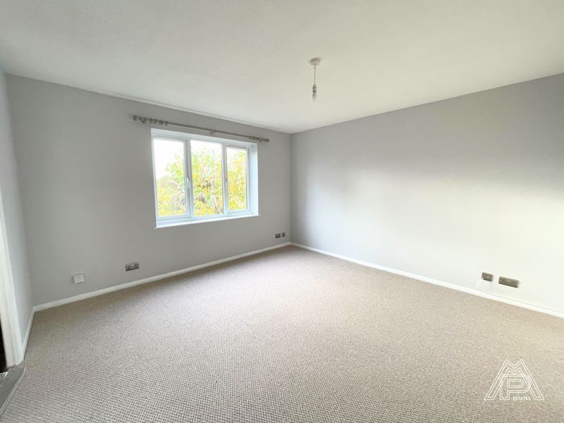 Property photo 2 of 6 Photo 1