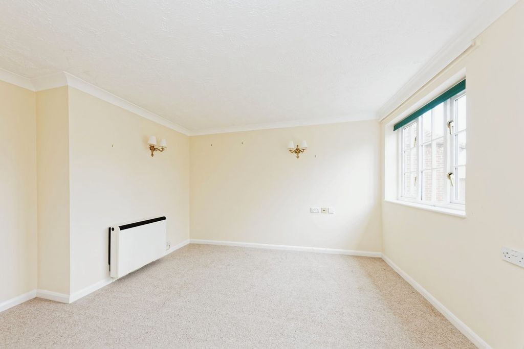 Property photo 3 of 16