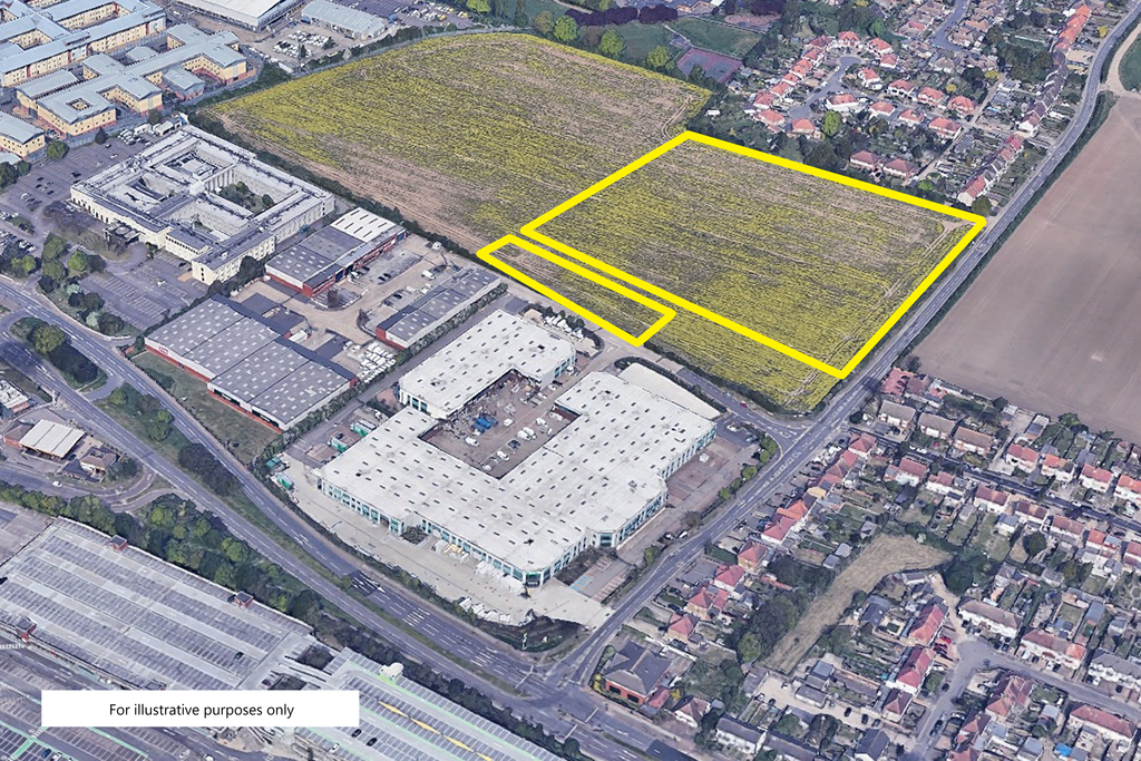 Property photo 1 of 8 Land On The West Side Of Hatch Lane, West Drayton, Ub7 0Lb
