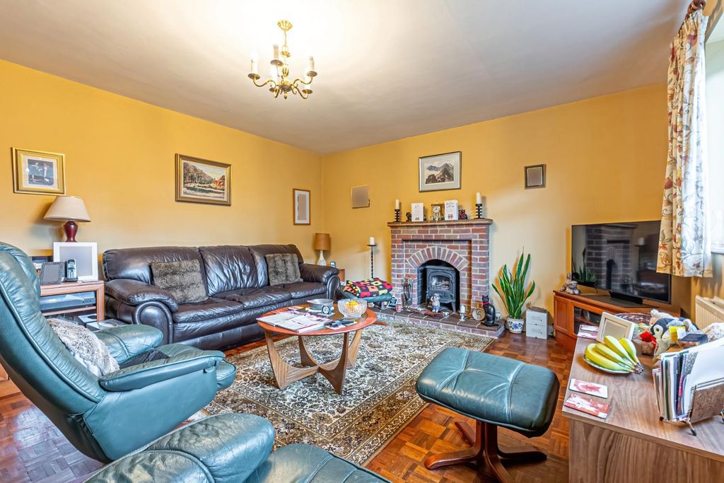Property photo 3 of 18