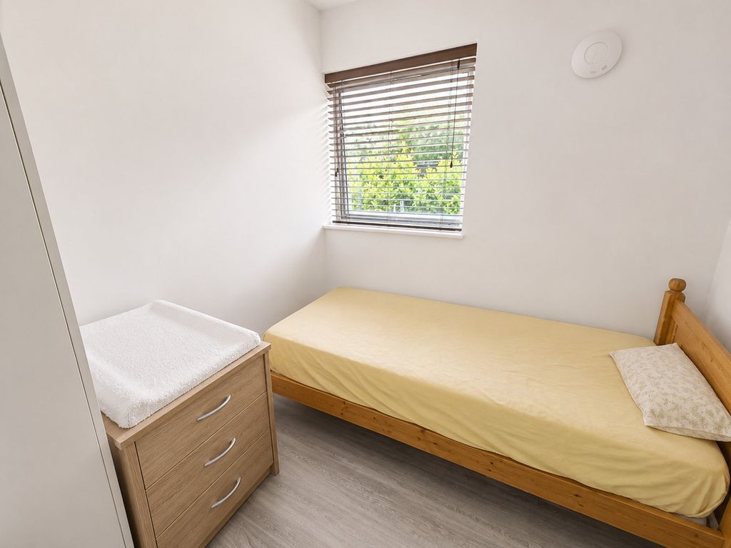 Property photo 1 of 3