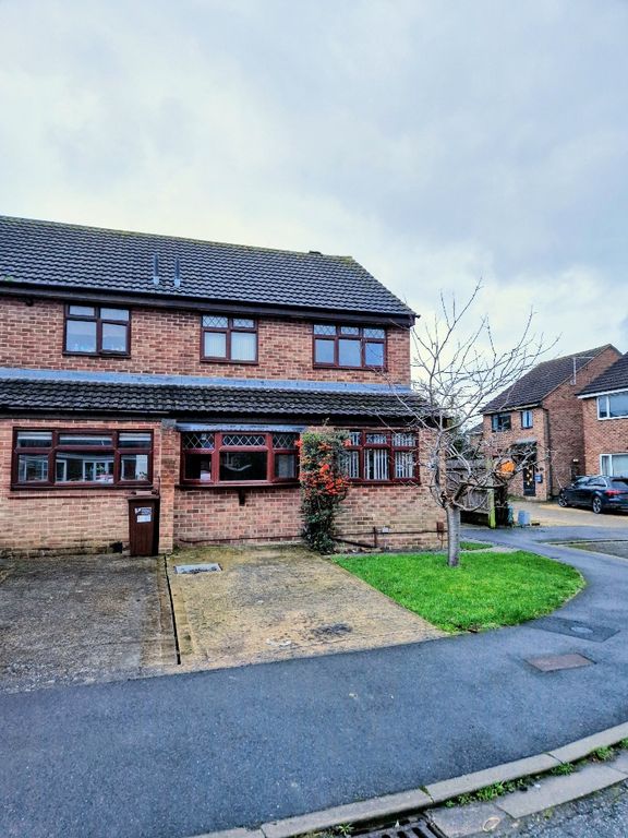 Property photo 2 of 24 Front Aspect