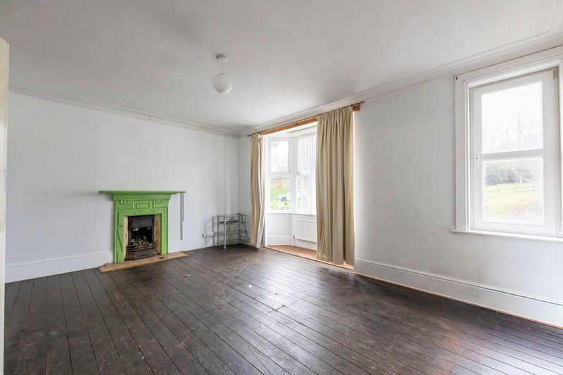 Property photo 3 of 13 Photo 7