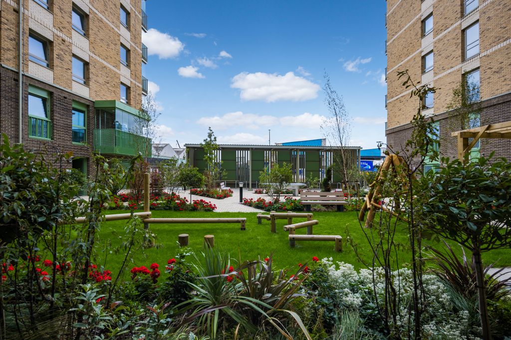 Property photo 1 of 8