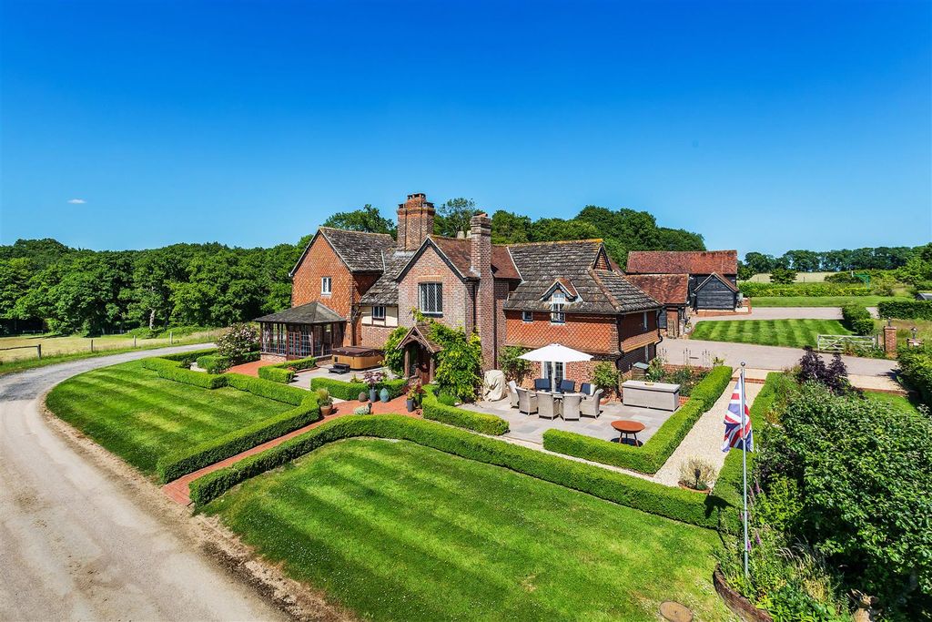 Property photo 1 of 58 House. Partnership