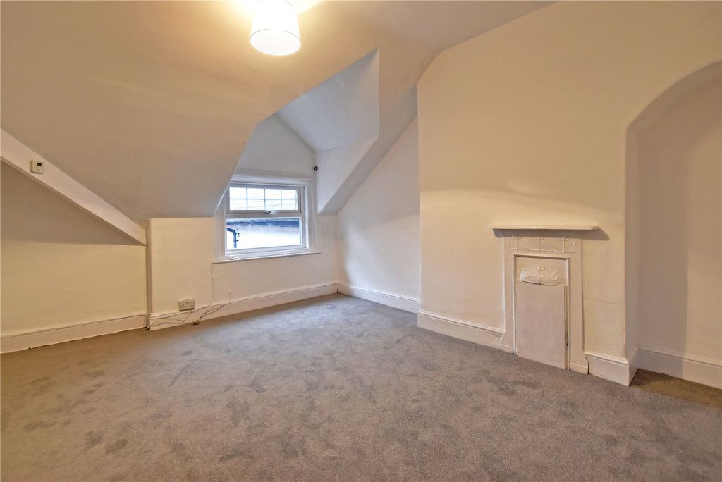 Property photo 3 of 11 Picture No. 08