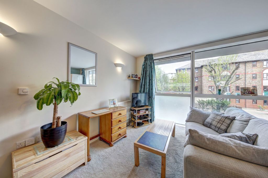 Property photo 2 of 7 Photo 4