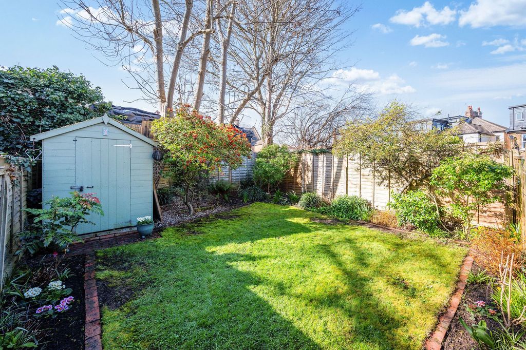 Property photo 2 of 9