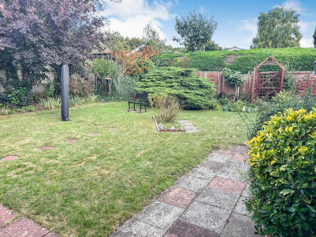 Property photo 3 of 14 Tlc_3F809008-65Be-4221-Ba7B-905F5A5Adaa0_1A72Ebd.J