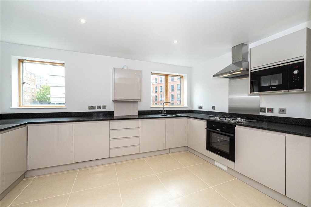 Property photo 3 of 12 Picture No. 12