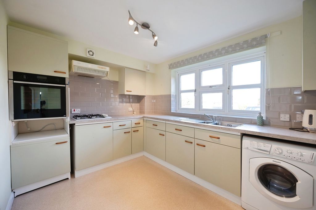 Property photo 3 of 15 Pbox-Img.Jpg