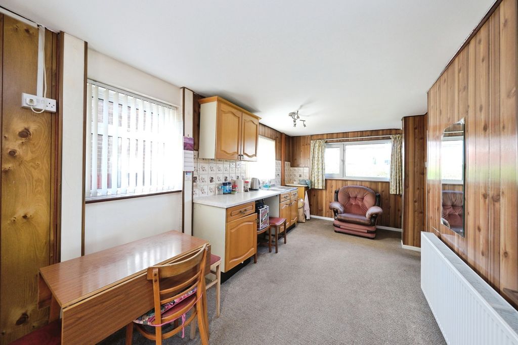 Property photo 3 of 14 Pbox-Img.Jpg