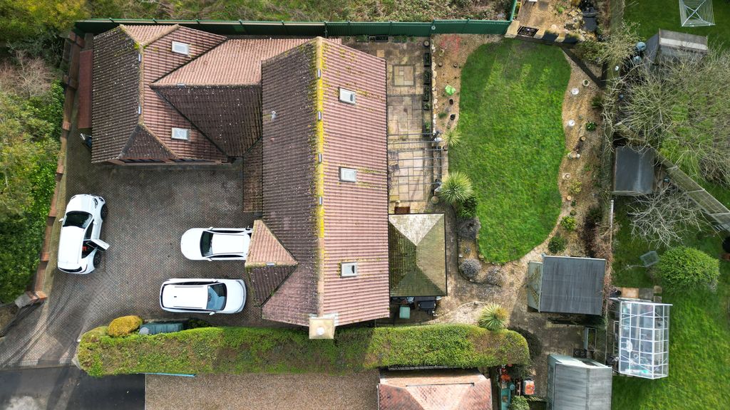 Property photo 1 of 38