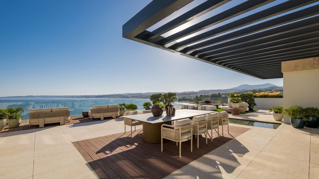 Property photo 1 of 14 Apartment, Estepona