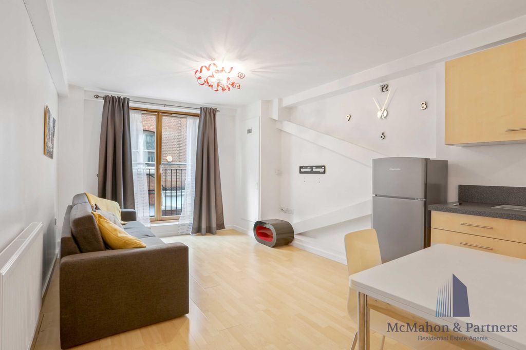Property photo 1 of 6