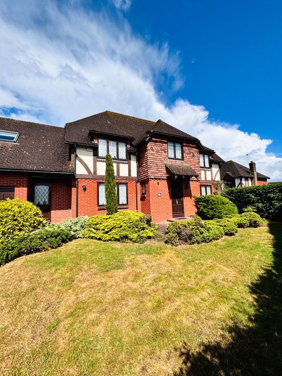 Property photo 1 of 32