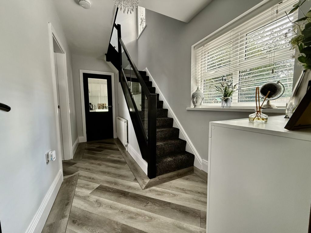 Property photo 3 of 18 Img_2603