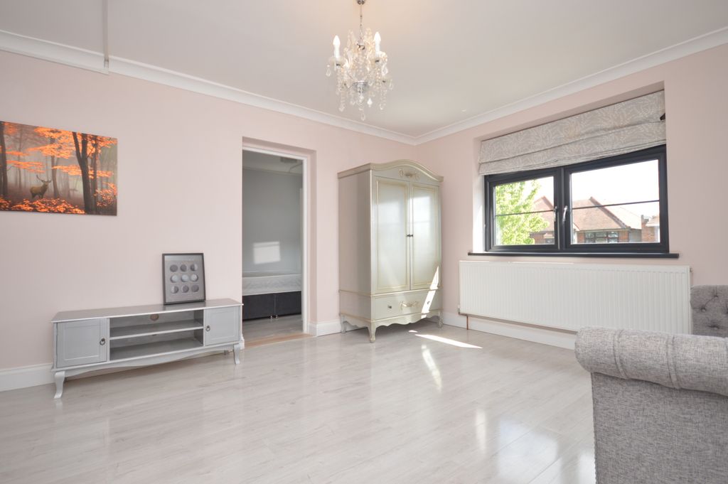 Property photo 1 of 7 1 Bedroom Flat To Rent