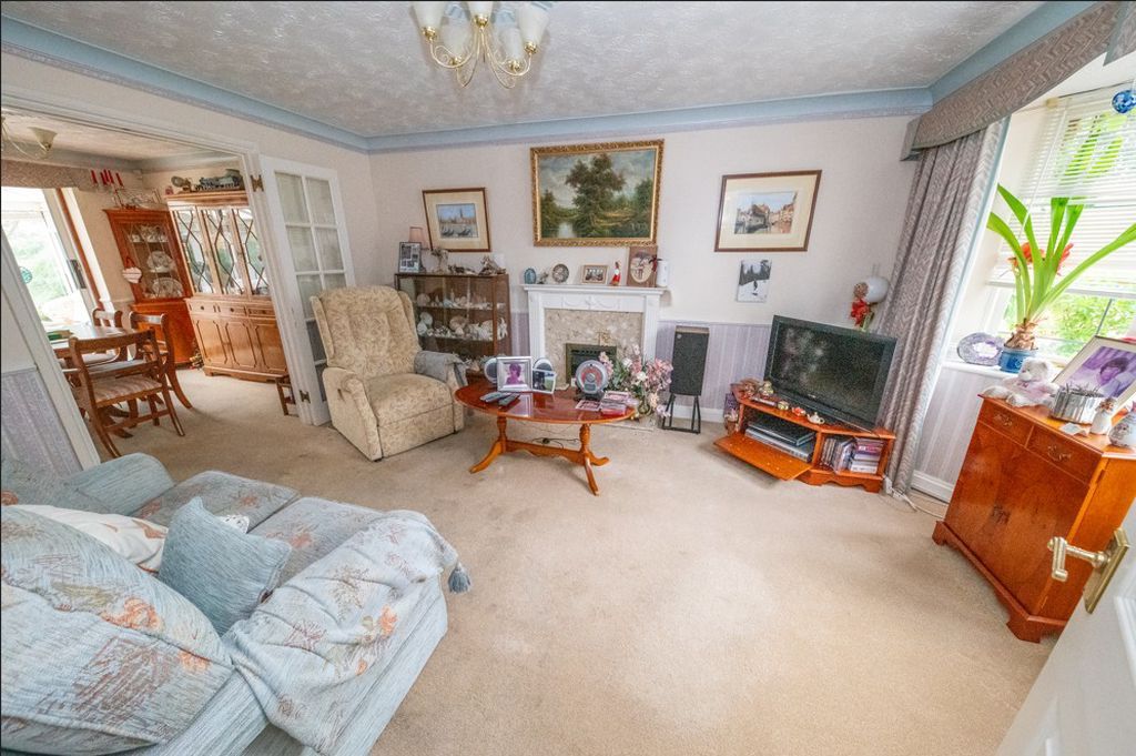 Property photo 2 of 18 Photo 19