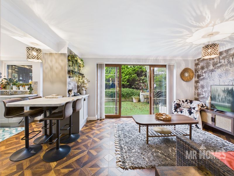 Property photo 1 of 39 Photo 16