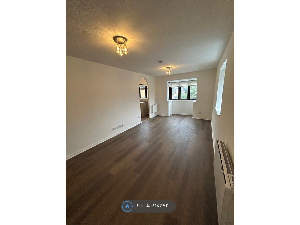 Property photo 3 of 15 Lounge/Dining Room