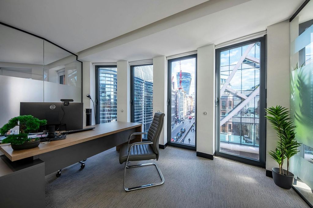 Property photo 2 of 11 76 Cannon Street 3509 Office4.Jpg