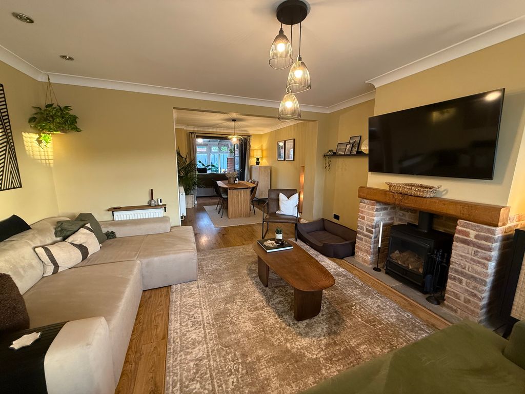 Property photo 3 of 21