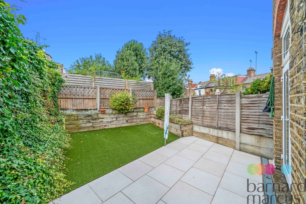 Property photo 3 of 16 Image