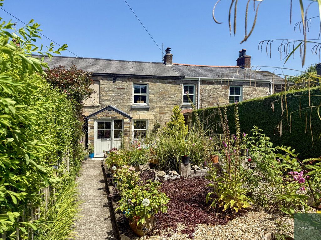 Property photo 1 of 21