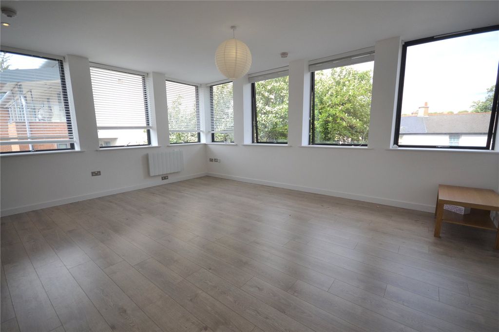 Property photo 3 of 4 Picture No. 03