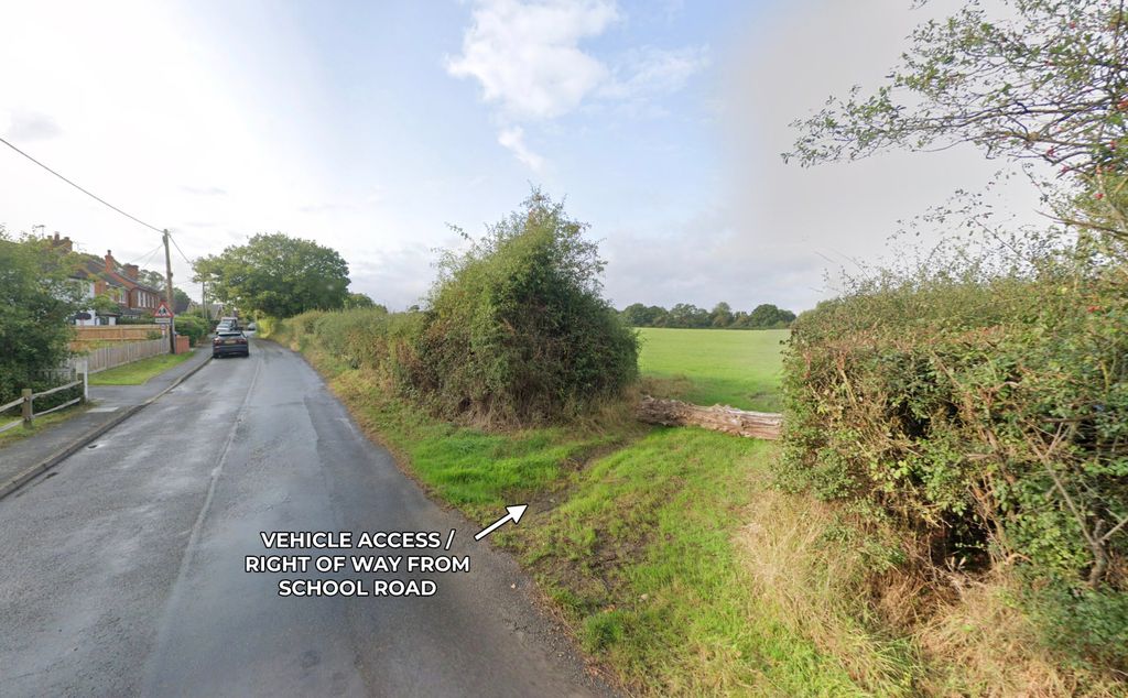 Property photo 2 of 4 School Rd Access