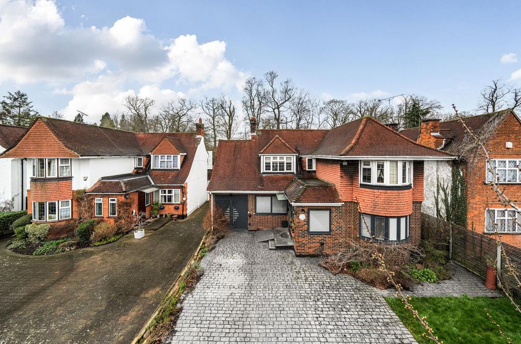 Property photo 1 of 19 -69A596058d198-l-1420869-1-69A189A87F5Bc.Jpg