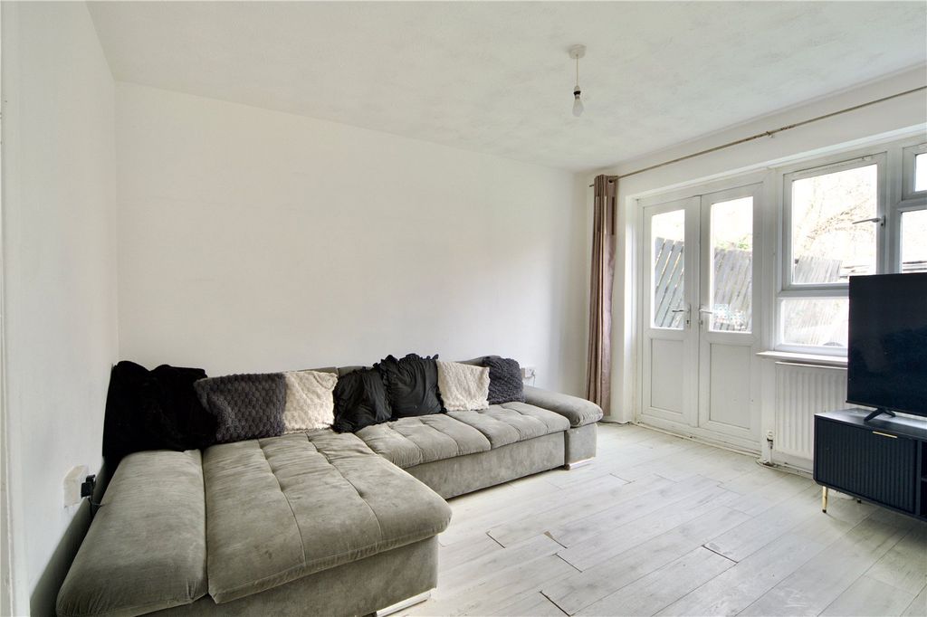 Property photo 3 of 13 Picture No. 21