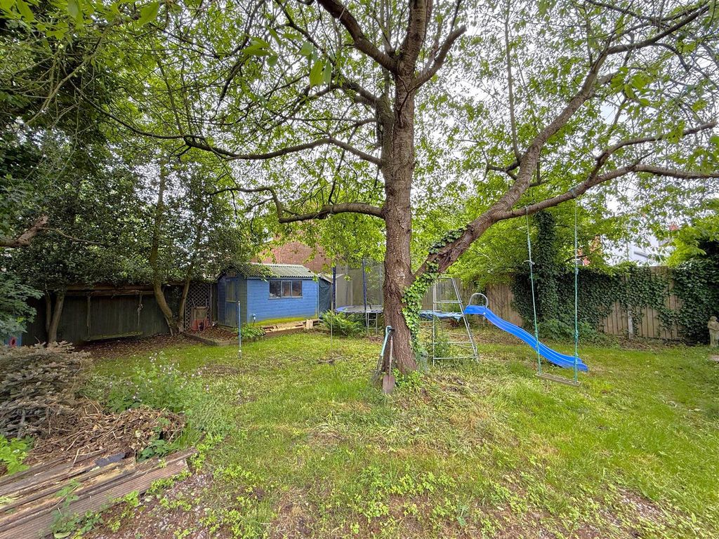 Property photo 2 of 21 Garden D.Jpg