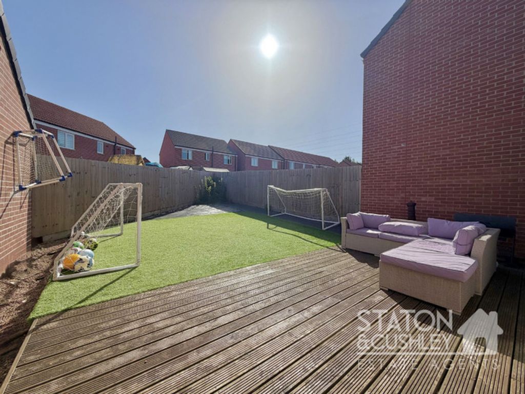 Property photo 2 of 22
