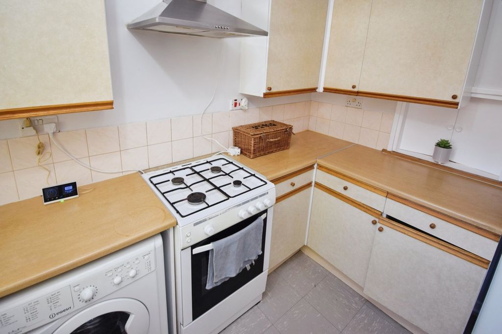 Property photo 2 of 15 Kitchen