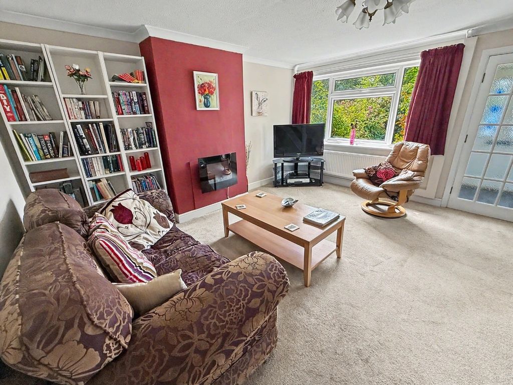 Property photo 3 of 38 5024846