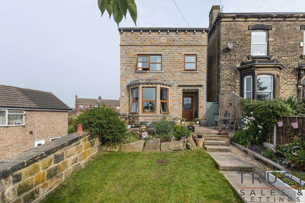 Property photo 1 of 41