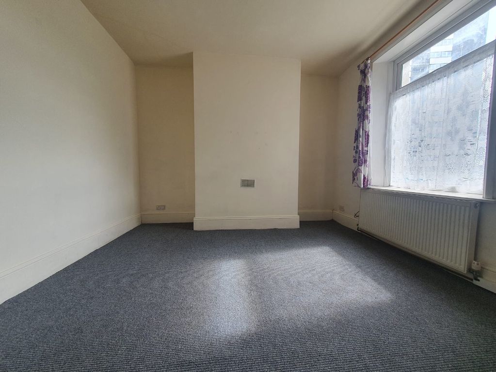 Property photo 3 of 3
