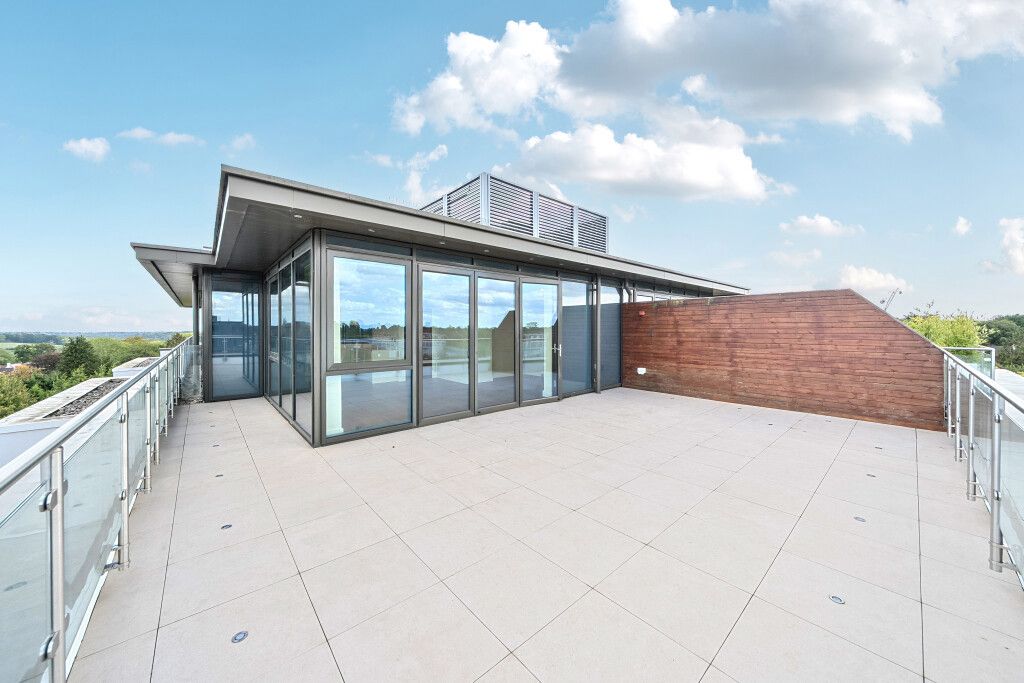 Property photo 1 of 20 1357163-5-68d1452...