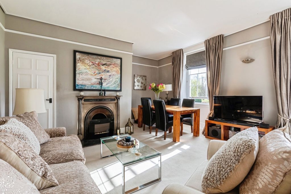 Property photo 2 of 22 Pbox-Img.Jpg