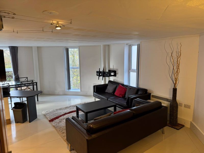 Property photo 1 of 11 Photo 1